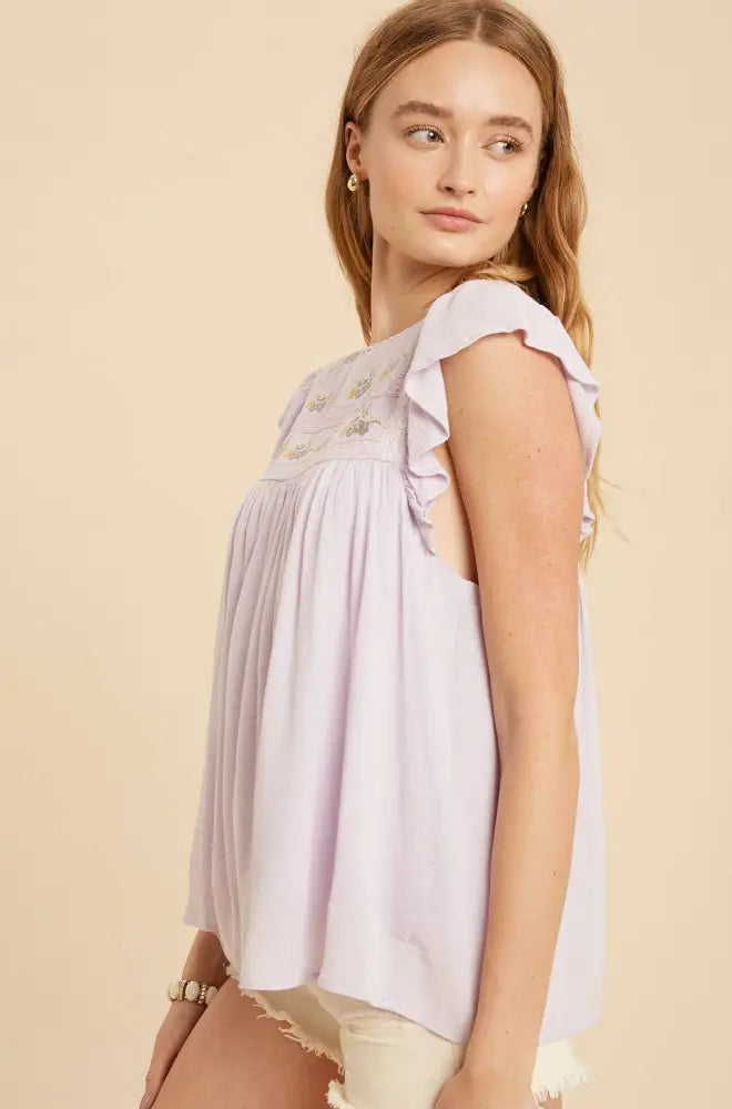 FLORAL EMBROIDERED BABYDOLL TOP: PALE LILAC - Posh Finds