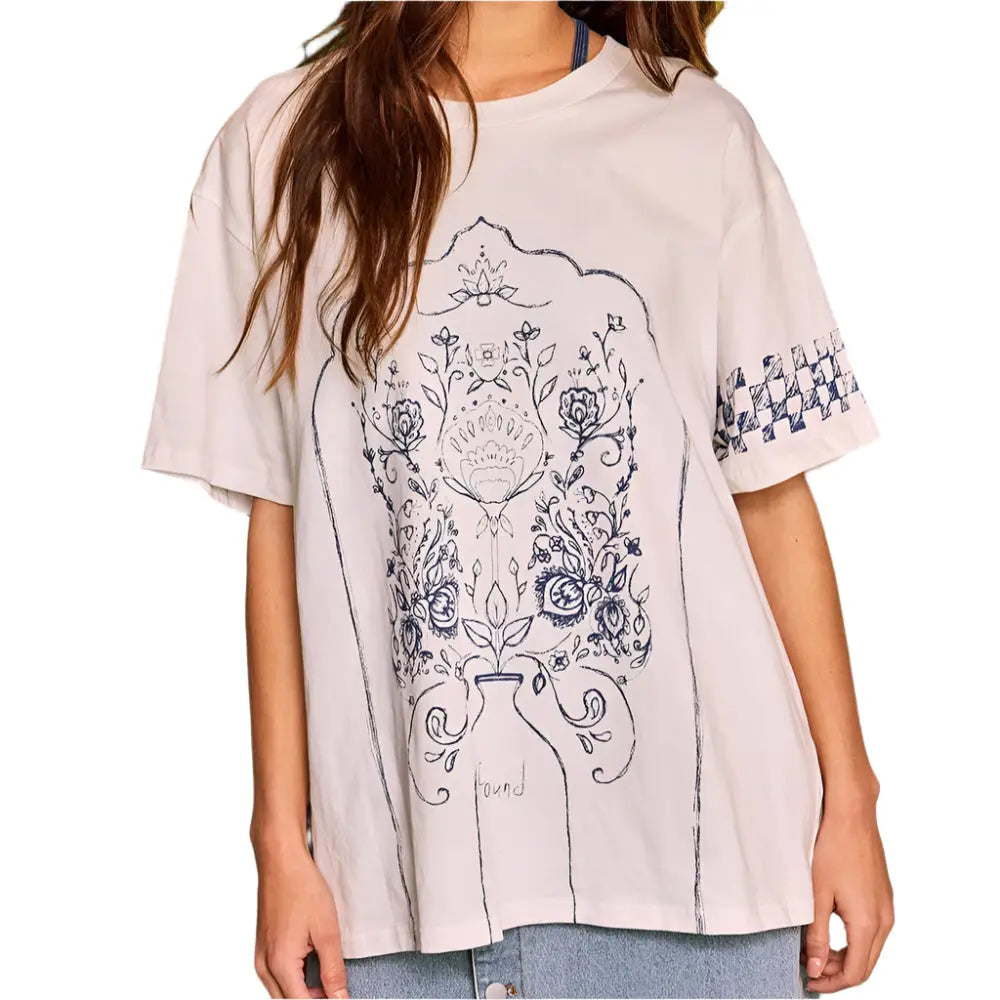 Ivory Flower Graphic Print T-shirt Top - Posh Finds