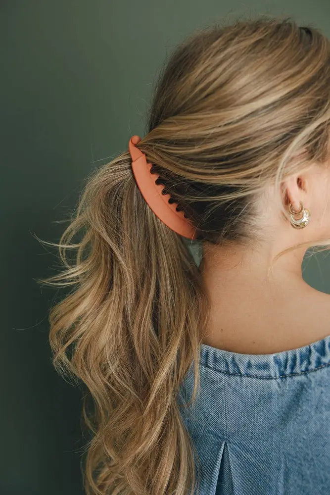 Large Banana Claw Clip: Light Tortoise