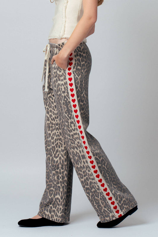 Leopard Print Heart Side Stripe Lounge Pants: LEOPARD - Posh Finds