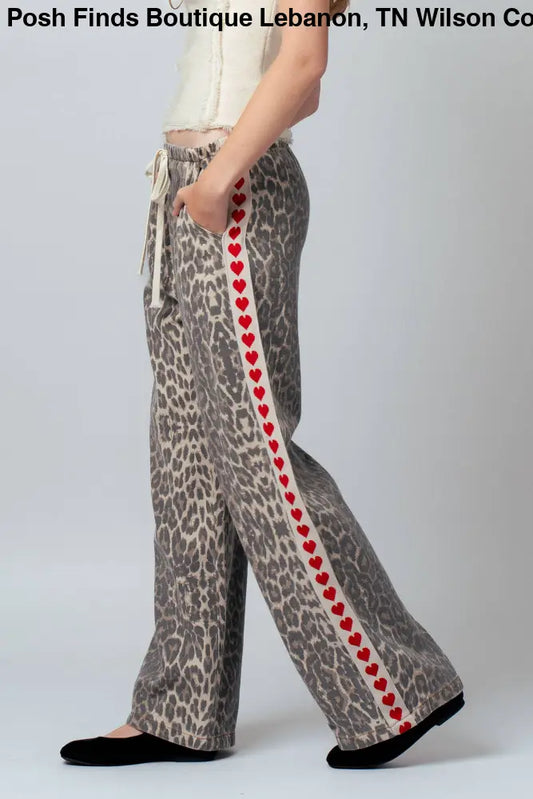 Leopard Print Heart Side Stripe Lounge Pants: LEOPARD - Posh Finds