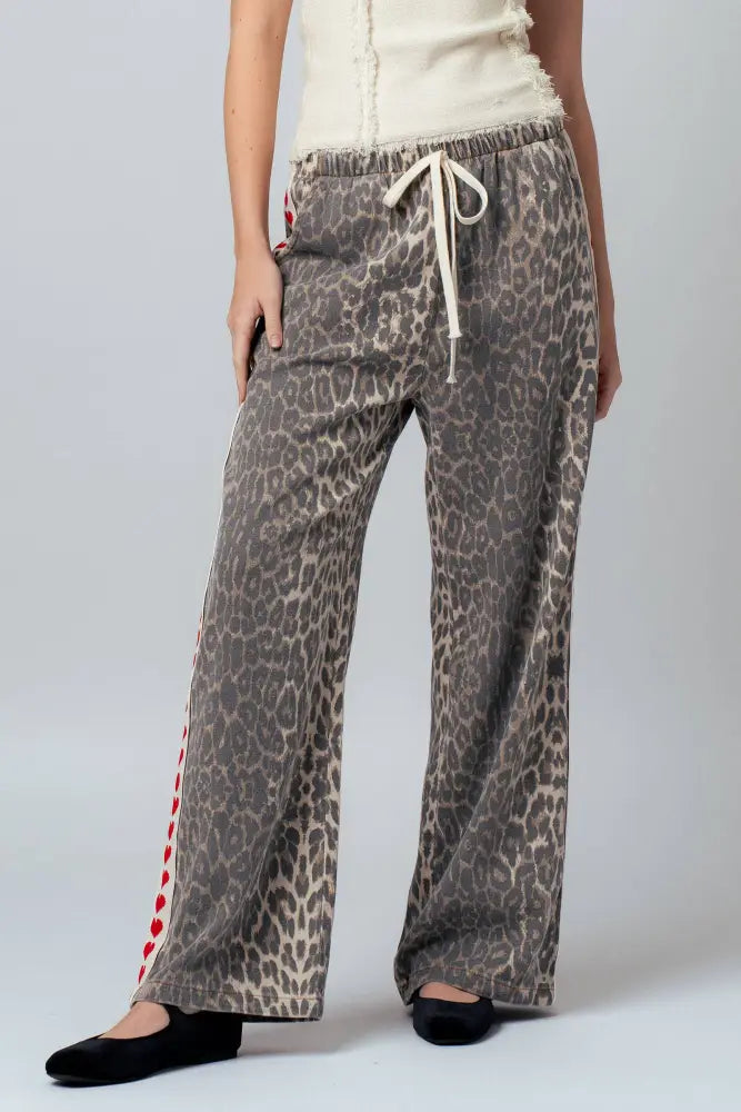 Leopard Print Heart Side Stripe Lounge Pants: LEOPARD - Posh Finds