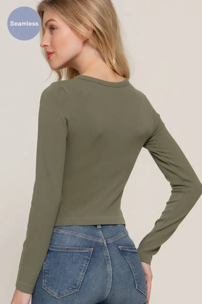 Long Sleeve Crew Neck Rib Seamless Top: Taupe - Posh Finds