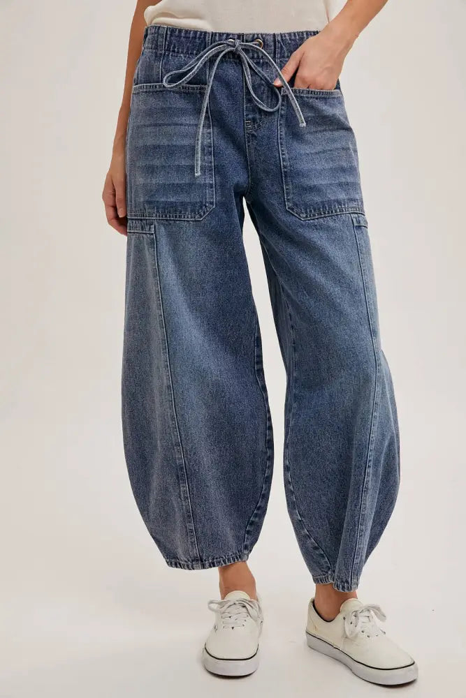MID-WAIST DRAWSTRINGS BARREL JEANS: LT.WASH - Posh Finds