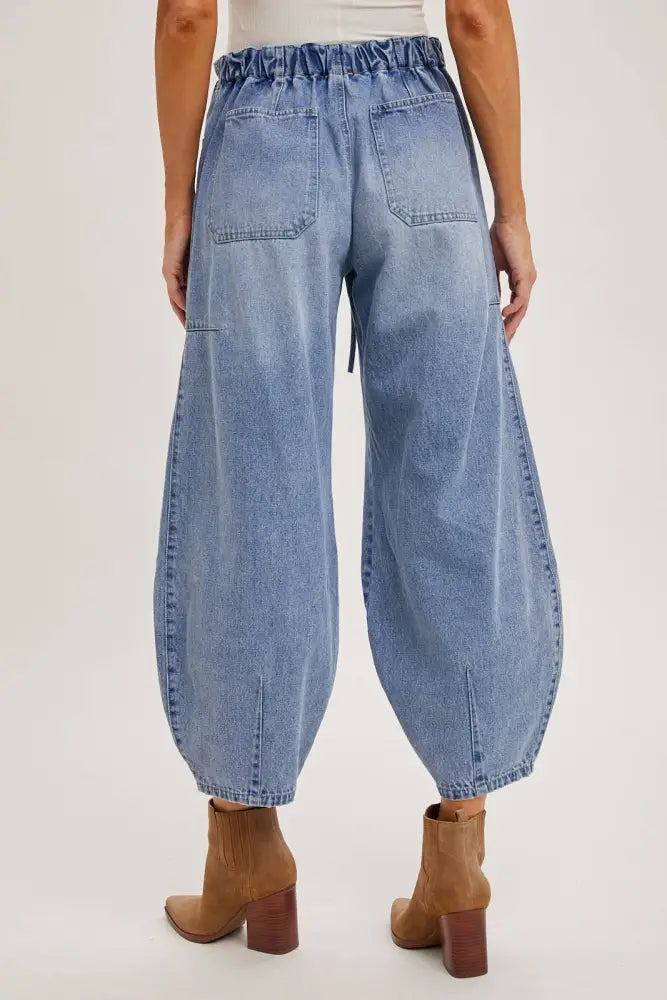 MID-WAIST DRAWSTRINGS BARREL JEANS: MED.WASH - Posh Finds