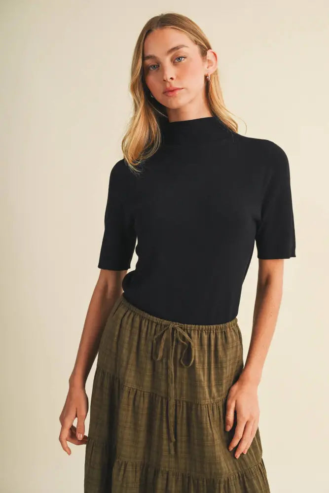 Mock-Neck Fine-Gauge Knit Pullover: Black / M