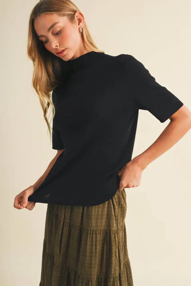 Mock-Neck Fine-Gauge Knit Pullover: Black / M