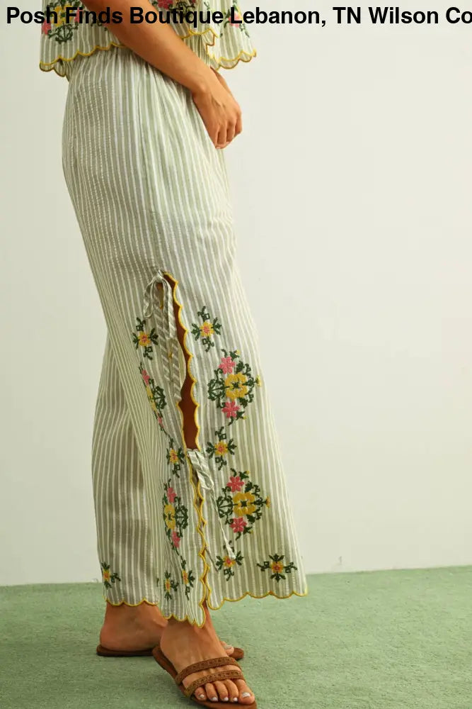 P6208ST FLORAL EMBROIDERY WITH STRIPED PANTS WITH TIE: SAGE / M