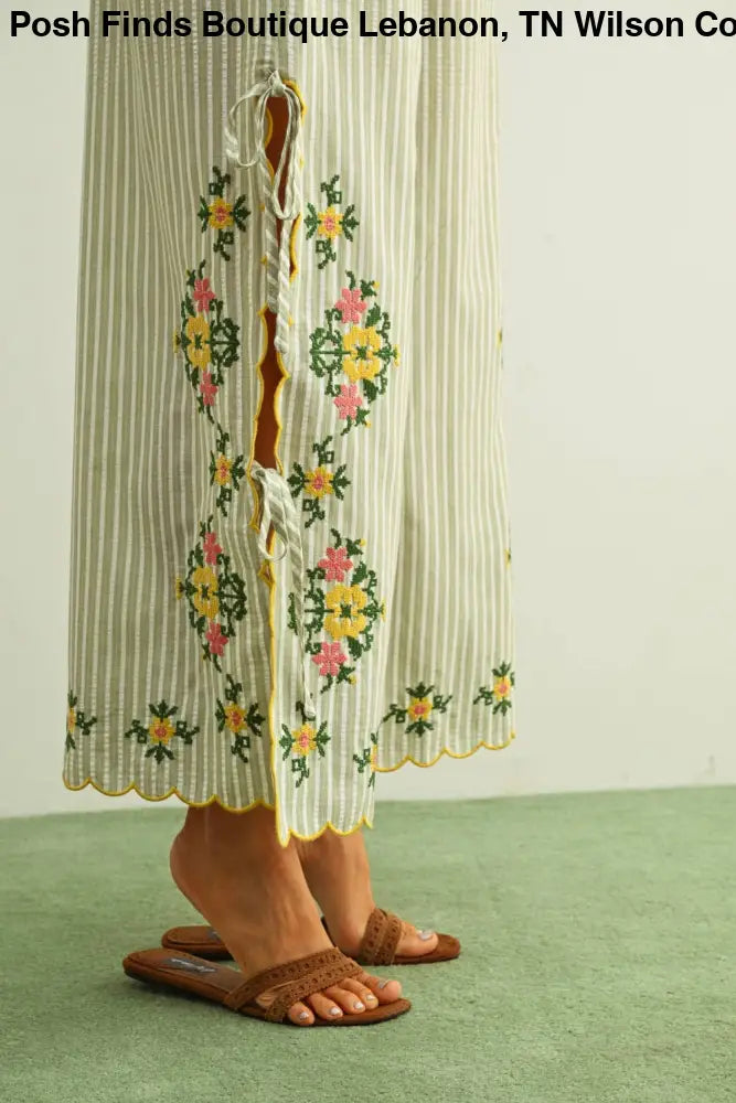 P6208ST FLORAL EMBROIDERY WITH STRIPED PANTS WITH TIE: SAGE / M