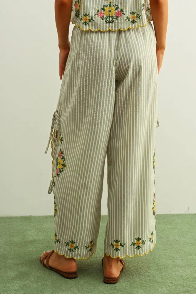 P6208ST FLORAL EMBROIDERY WITH STRIPED PANTS WITH TIE: SAGE / M