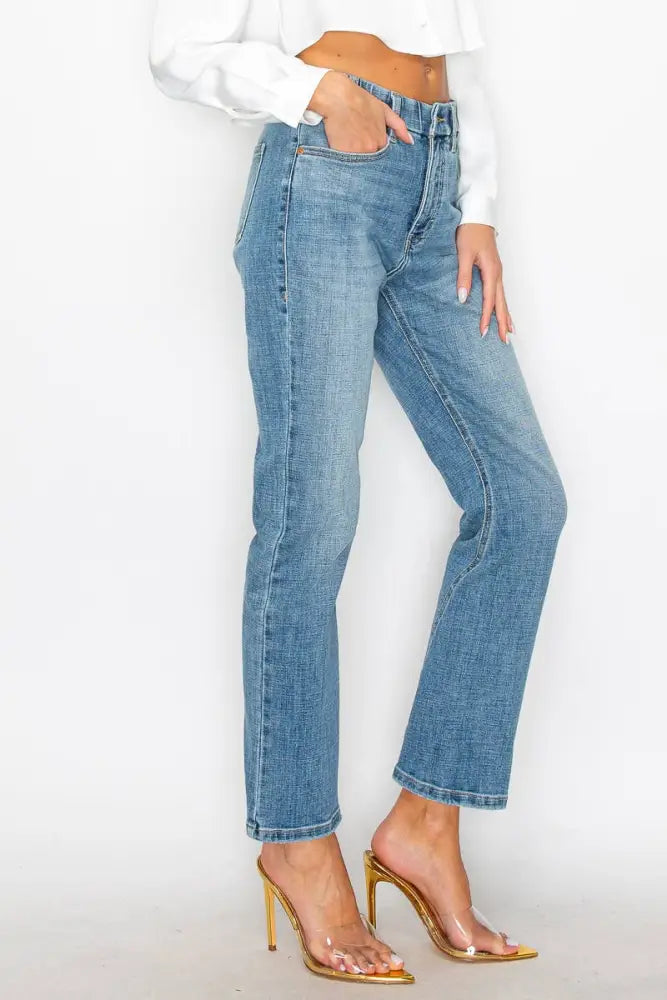 TUMMY CONTROL HIGH RISE STRAIGHT JEANS: MEDIUM WASH / 5 - Posh Finds