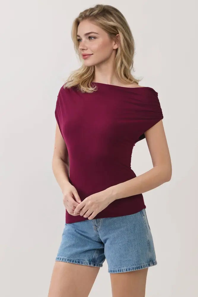 UNBALANCED OFF SHOULDER FITTED TOP - VJT300172: Ivory / M