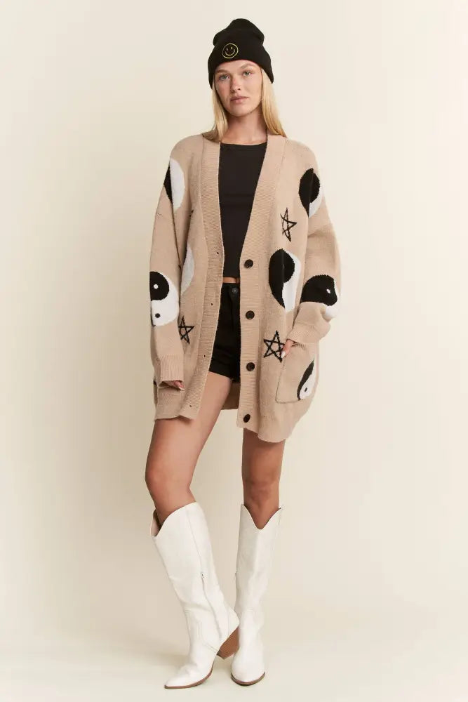 YIN YANG STAR KNIT CARDIGAN: OATMEAL - Posh Finds