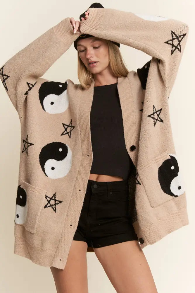YIN YANG STAR KNIT CARDIGAN: OATMEAL - Posh Finds